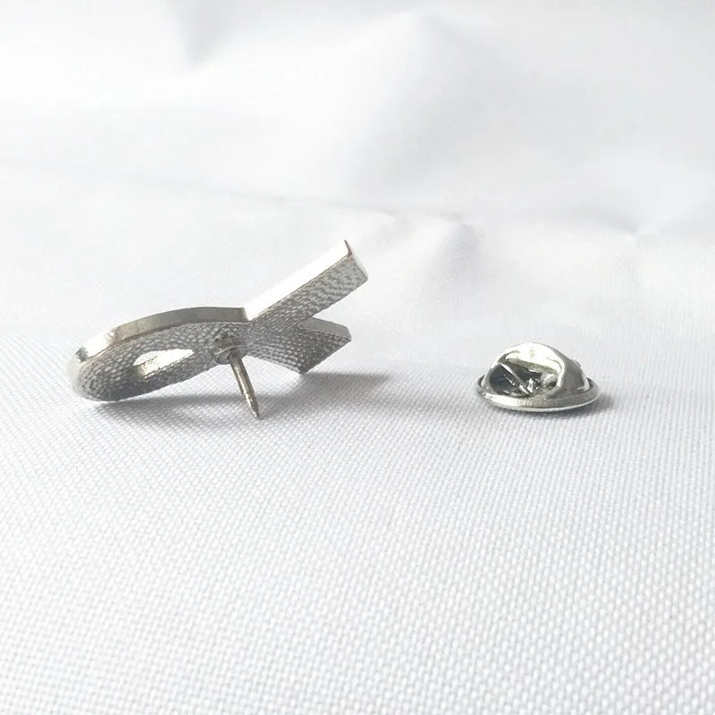 סיכת סרט צהוב - למען החטופים 💛 (המחיר ל-10 סיכות)