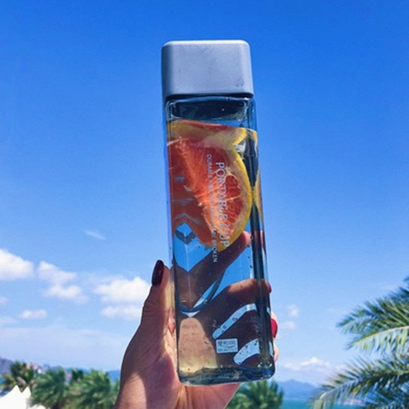 בקבוק מרובע אופנתי בקבוק