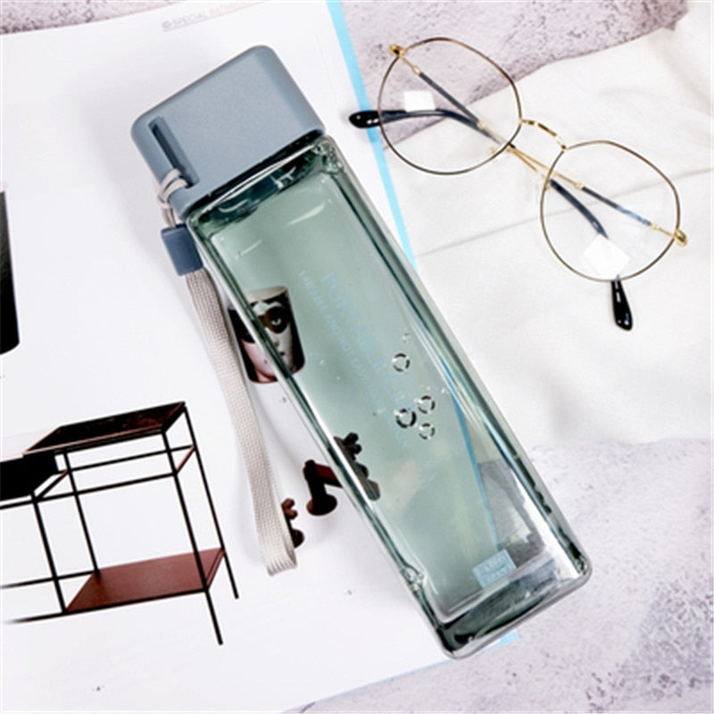 בקבוק מרובע אופנתי בקבוק